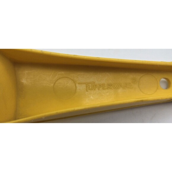 Vintage Tupperware Colander Strainer with Handle Yellow Kitchen - Picture 8 of 9